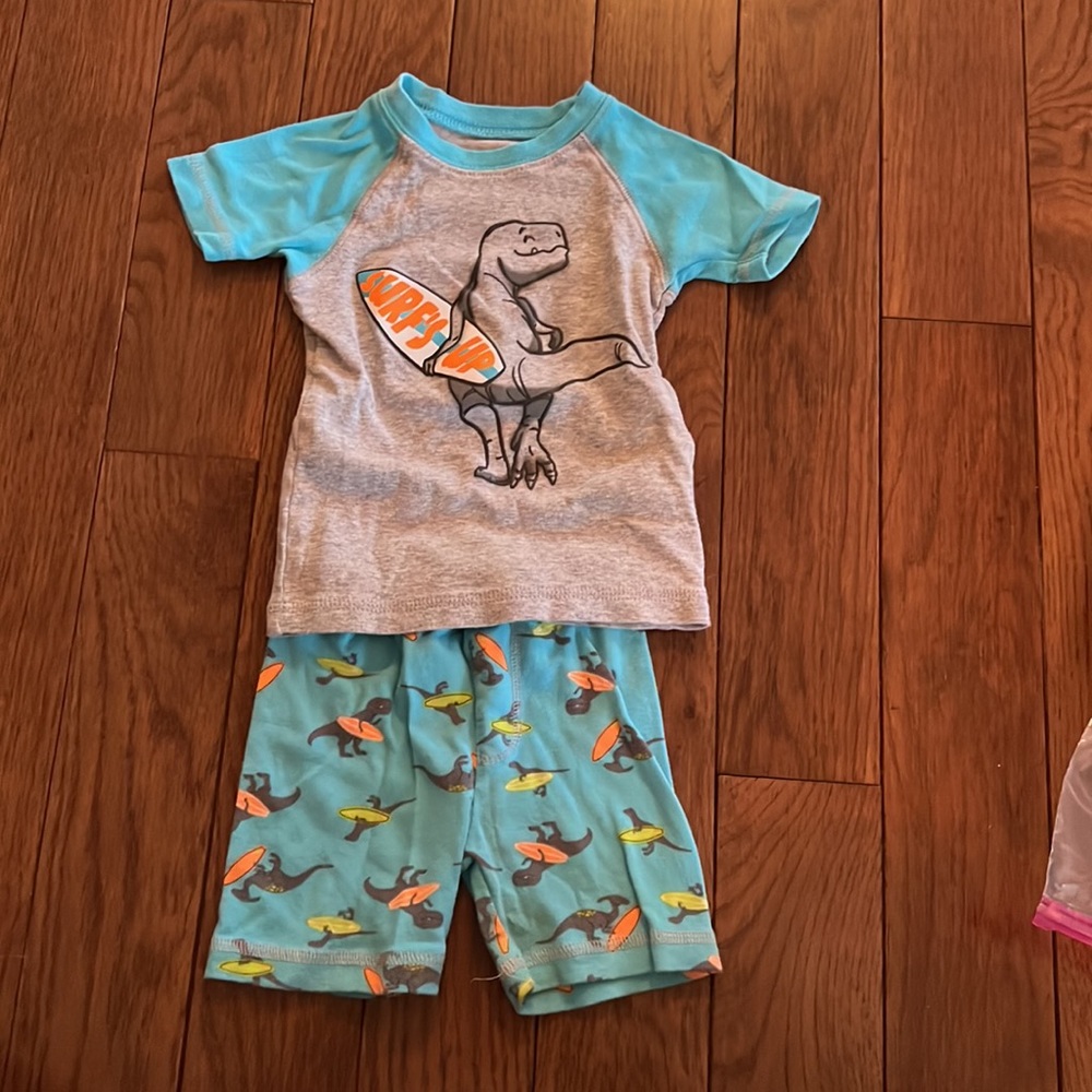 Bundle of 7 pajama sets - Picture 7 of 8